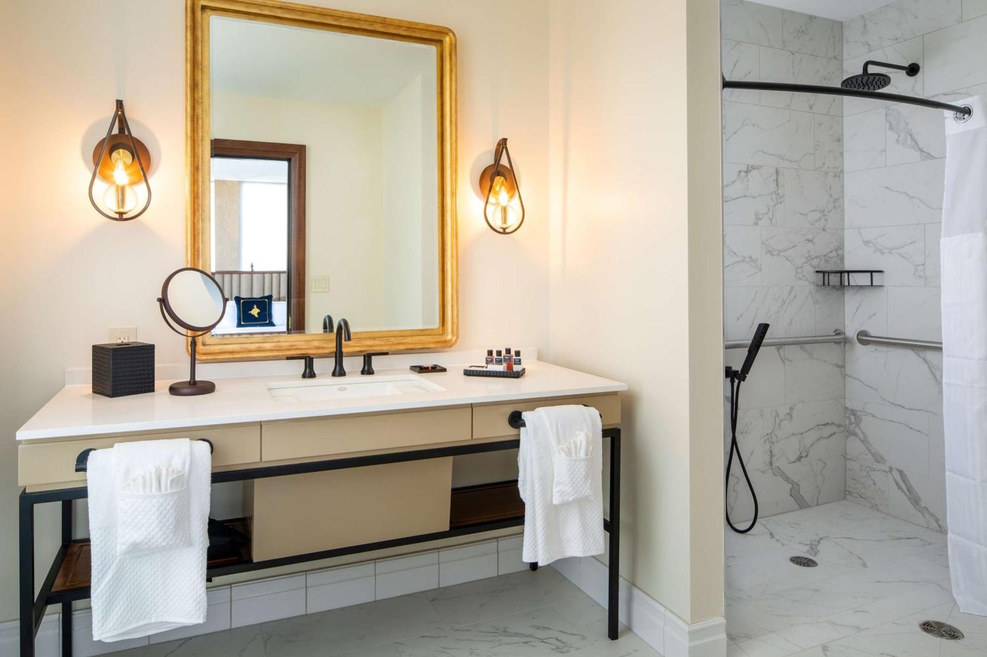 The Peregrine Omaha Downtown Curio Collection By Hilton Hotel Екстериор снимка